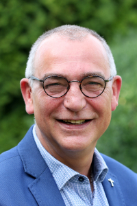 L. Huitink